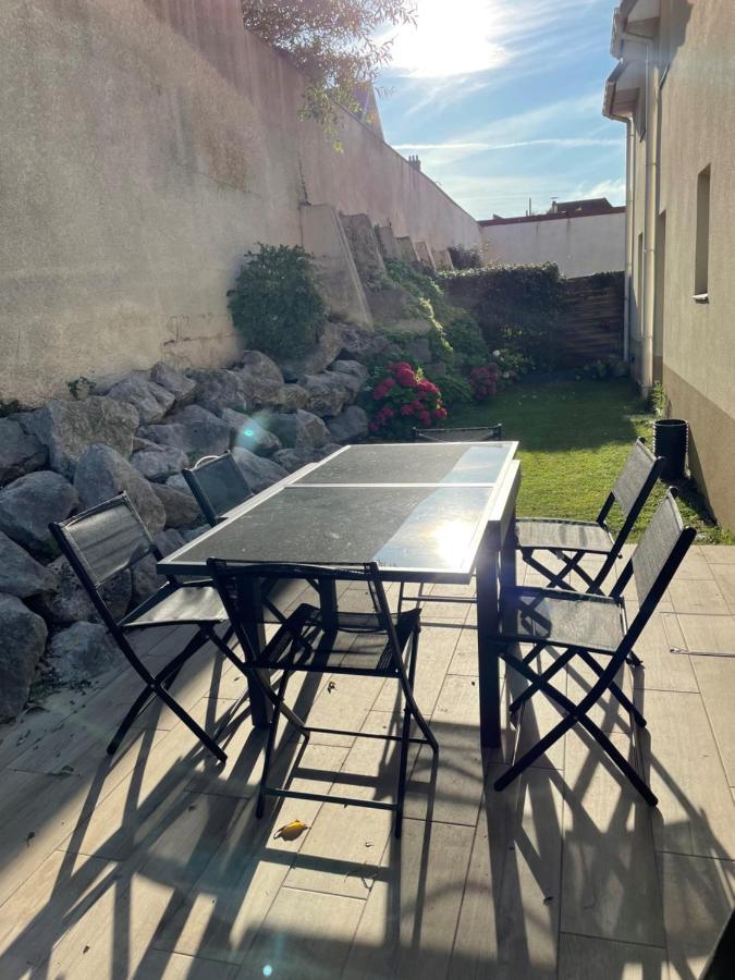 Villa Louise - Appartement Spacieux Proche Digue Avec Jardin Wimereux Kültér fotó